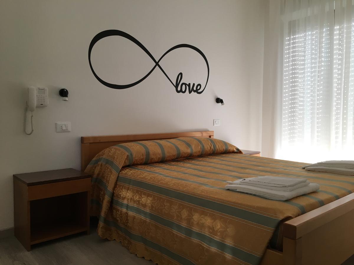 Hotel Infinity