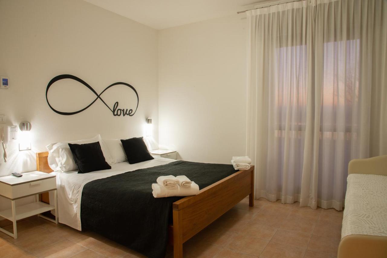 Hotel Infinity 2*